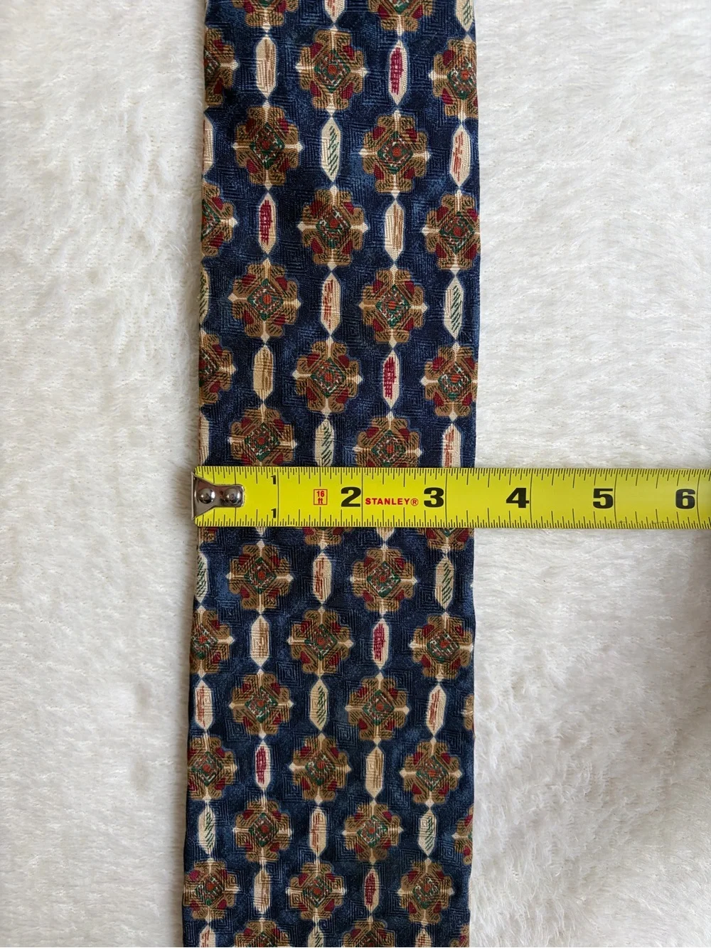 Jos. A. Bank‎ Premier Collection Navy with Geometric Medallion Men's Tie